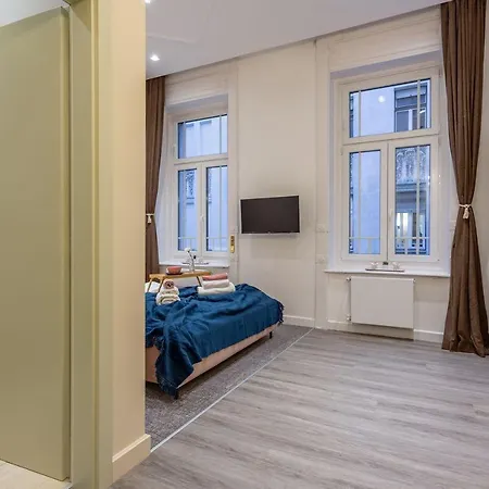 Gellert Apartment Budapest